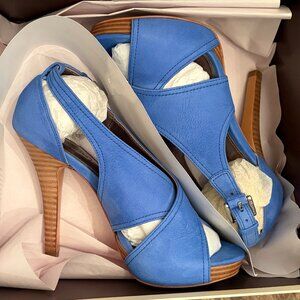 Coach Adelle Nubuck Open-Toe Platform Heels (Size 5)